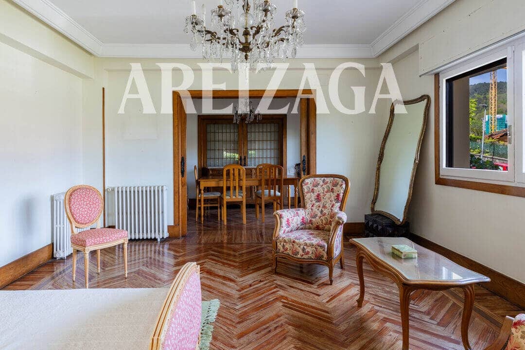 9 soveværelse Byhus til salg i Donostia-San Sebastian - € 1.500.000 (Ref: 9868025)