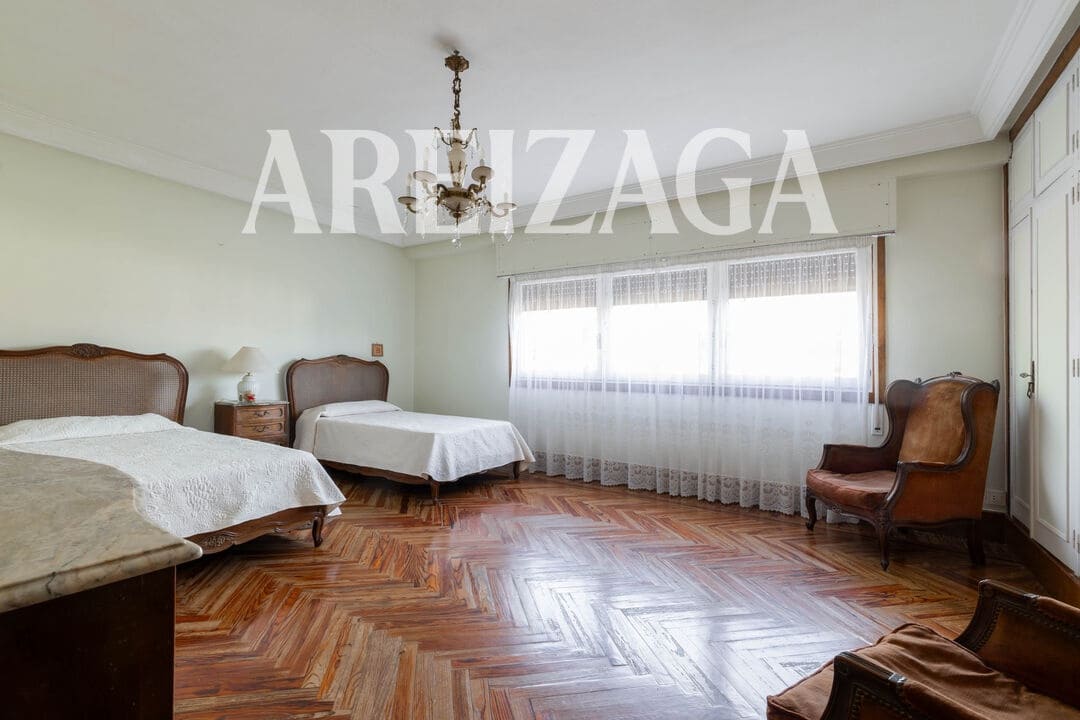 9 soveværelse Byhus til salg i Donostia-San Sebastian - € 1.500.000 (Ref: 9868025)