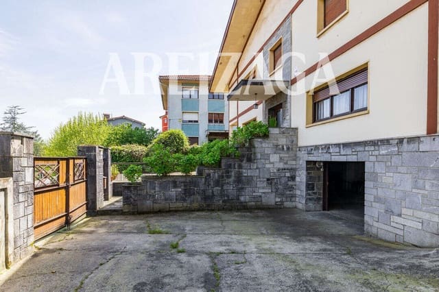 9 soveværelse Byhus til salg i Donostia-San Sebastián - € 1.500.000 (Ref: 9868025)