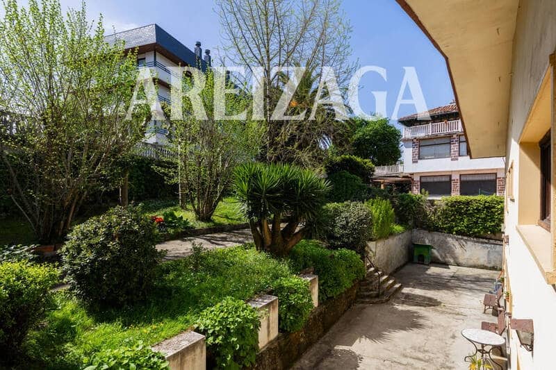 9 soveværelse Byhus til salg i Donostia-San Sebastian - € 1.500.000 (Ref: 9868025)