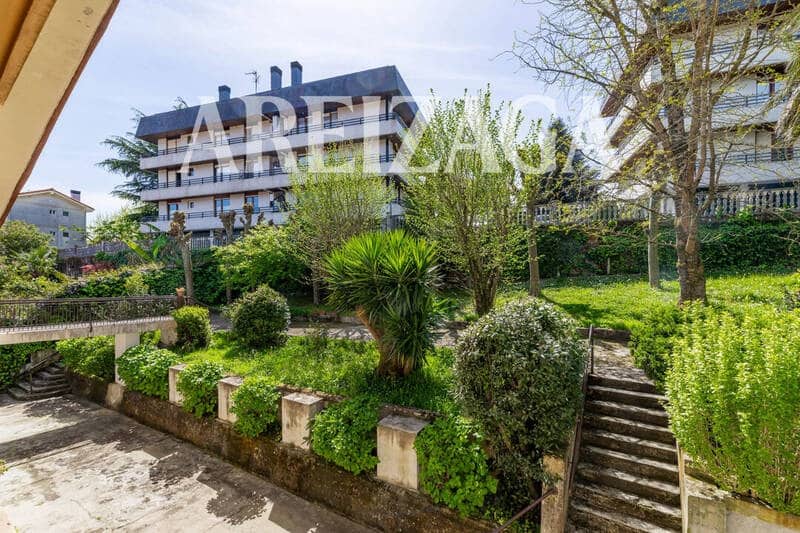 9 soveværelse Byhus til salg i Donostia-San Sebastian - € 1.500.000 (Ref: 9868025)