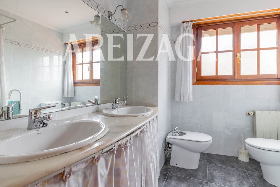 5 soveværelse Byhus til salg i Donostia-San Sebastian - € 1.165.000 (Ref: 9874390)