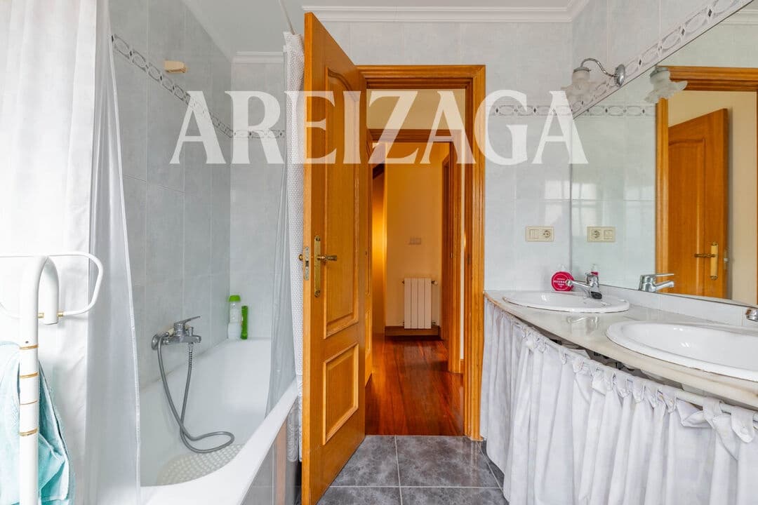 5 soveværelse Byhus til salg i Donostia-San Sebastian - € 1.165.000 (Ref: 9874390)