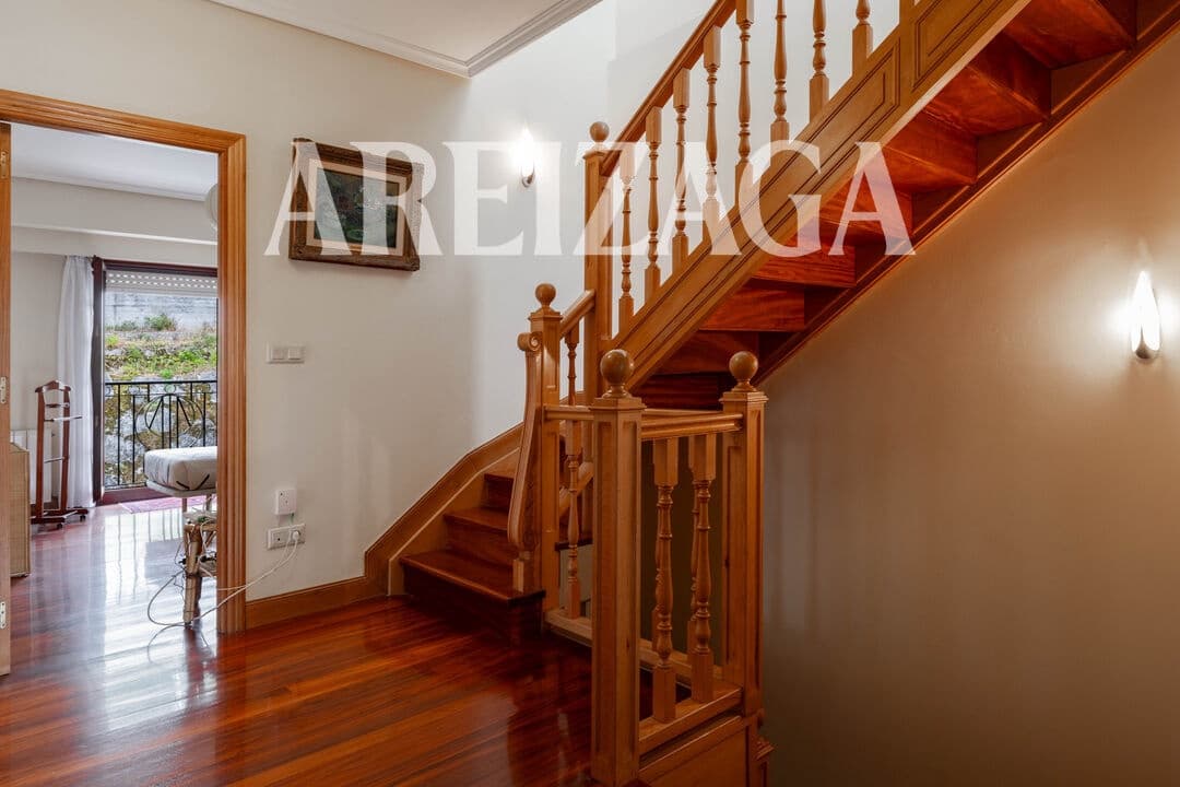 5 soveværelse Byhus til salg i Donostia-San Sebastian - € 1.165.000 (Ref: 9874390)