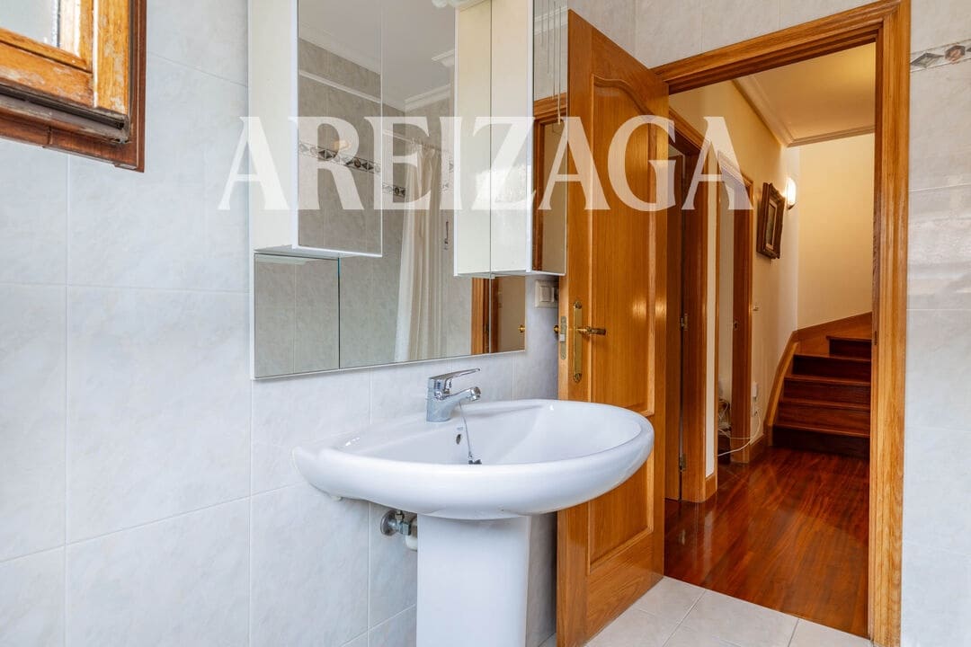 5 soveværelse Byhus til salg i Donostia-San Sebastian - € 1.165.000 (Ref: 9874390)