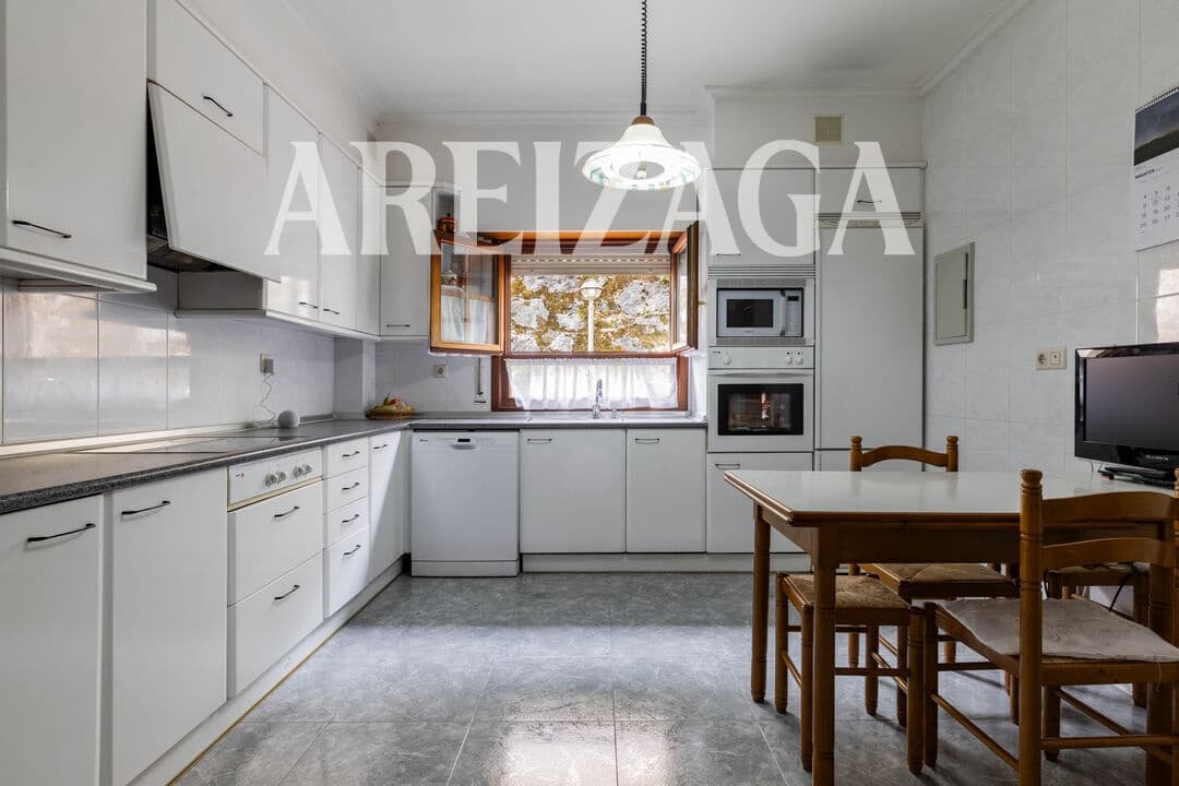 5 soveværelse Byhus til salg i Donostia-San Sebastian - € 1.165.000 (Ref: 9874390)