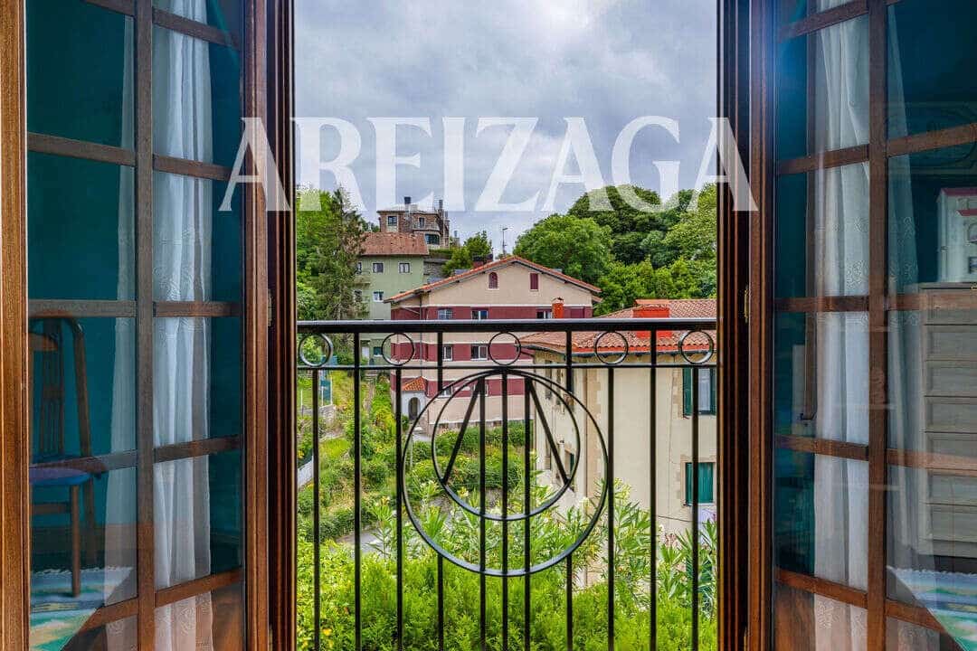 5 soveværelse Byhus til salg i Donostia-San Sebastian - € 1.165.000 (Ref: 9874390)