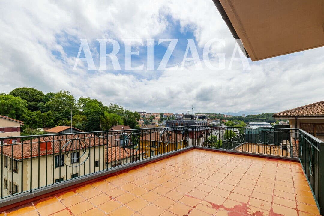 5 soveværelse Byhus til salg i Donostia-San Sebastian - € 1.165.000 (Ref: 9874390)