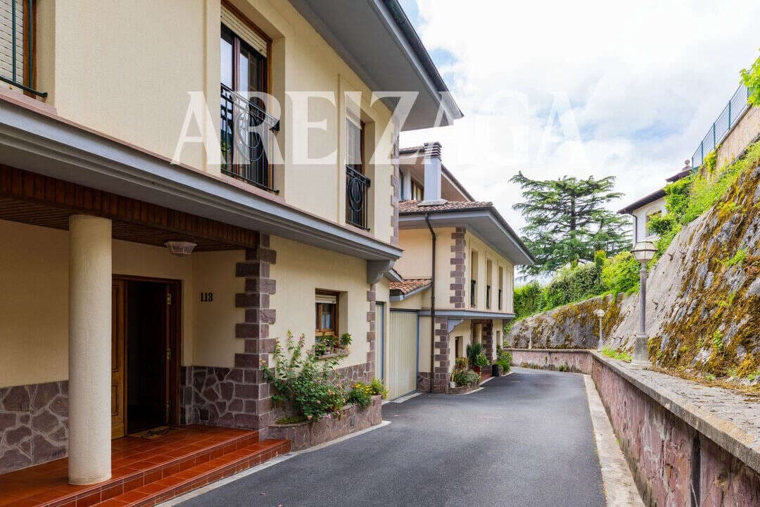 5 soveværelse Byhus til salg i Donostia-San Sebastian - € 1.165.000 (Ref: 9874390)