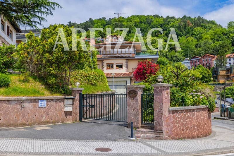 5 soveværelse Byhus til salg i Donostia-San Sebastian - € 1.165.000 (Ref: 9874390)
