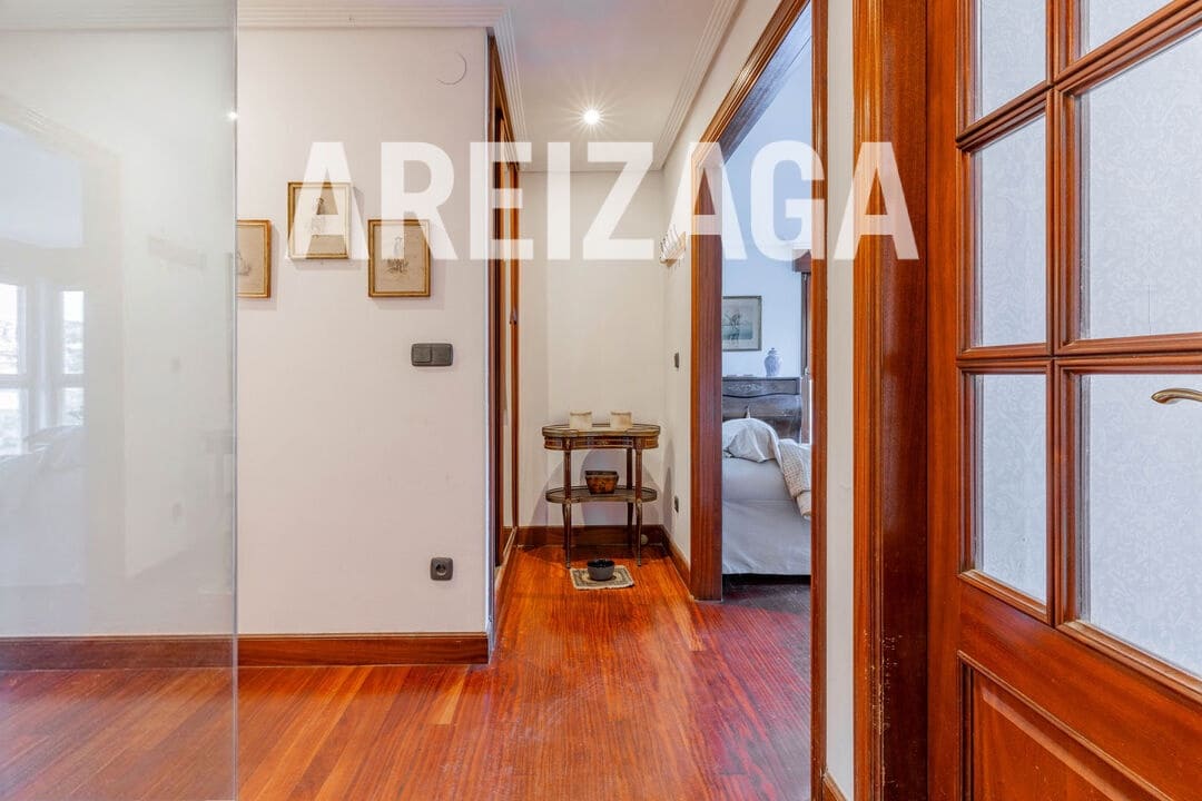 2 sypialnia Mieszkanie na sprzedaż w Donostia-San Sebastian - 775 000 € (Ref: 9875510)