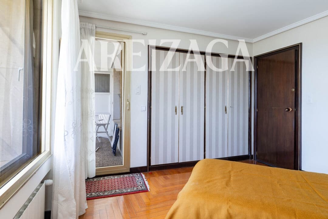 5 sypialnia Mieszkanie na sprzedaż w Donostia-San Sebastian z basenem - 1 300 000 € (Ref: 9880227)