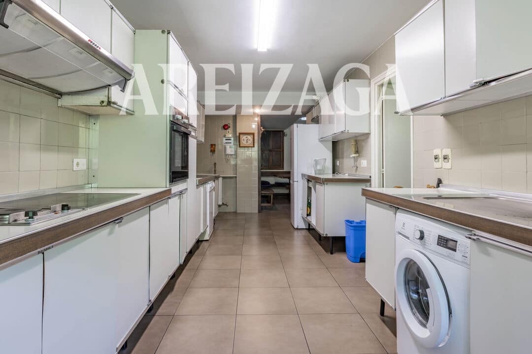 5 sypialnia Mieszkanie na sprzedaż w Donostia-San Sebastian z basenem - 1 300 000 € (Ref: 9880227)