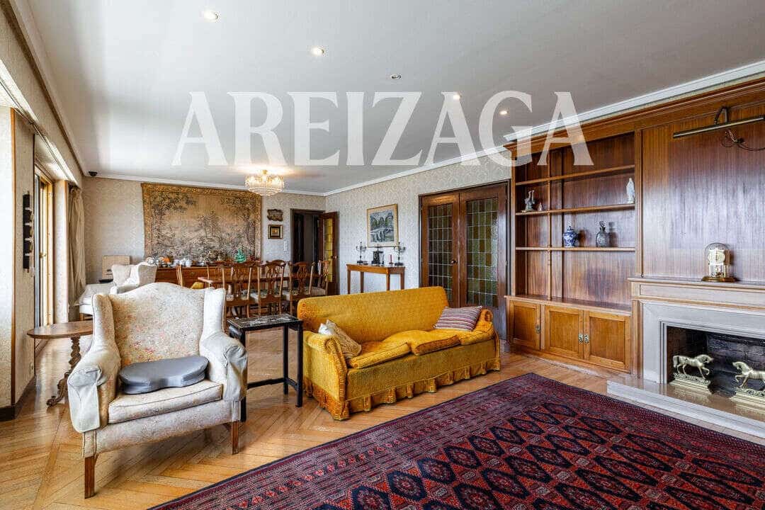 5 sypialnia Mieszkanie na sprzedaż w Donostia-San Sebastian z basenem - 1 300 000 € (Ref: 9880227)