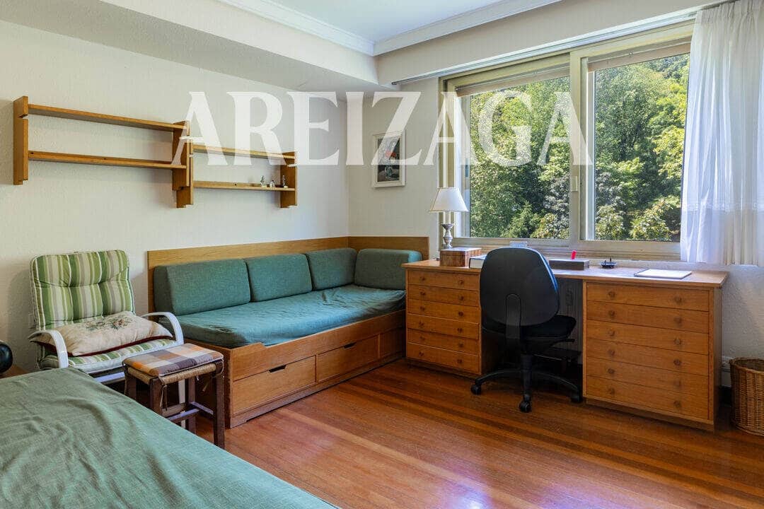 5 sypialnia Mieszkanie na sprzedaż w Donostia-San Sebastian z basenem - 1 300 000 € (Ref: 9880227)