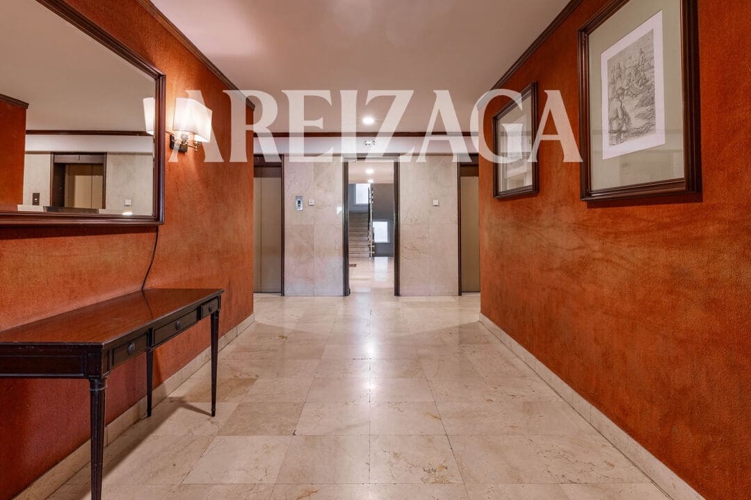 5 sypialnia Mieszkanie na sprzedaż w Donostia-San Sebastian z basenem - 1 300 000 € (Ref: 9880227)