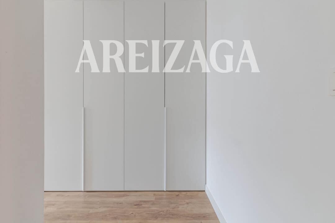 Piso de 3 habitaciones en Donostia-San Sebastián en venta - 1.295.000 € (Ref: 9914944)