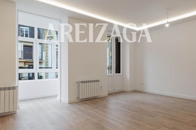 Piso de 3 habitaciones en Donostia-San Sebastián en venta - 1.295.000 € (Ref: 9914944)