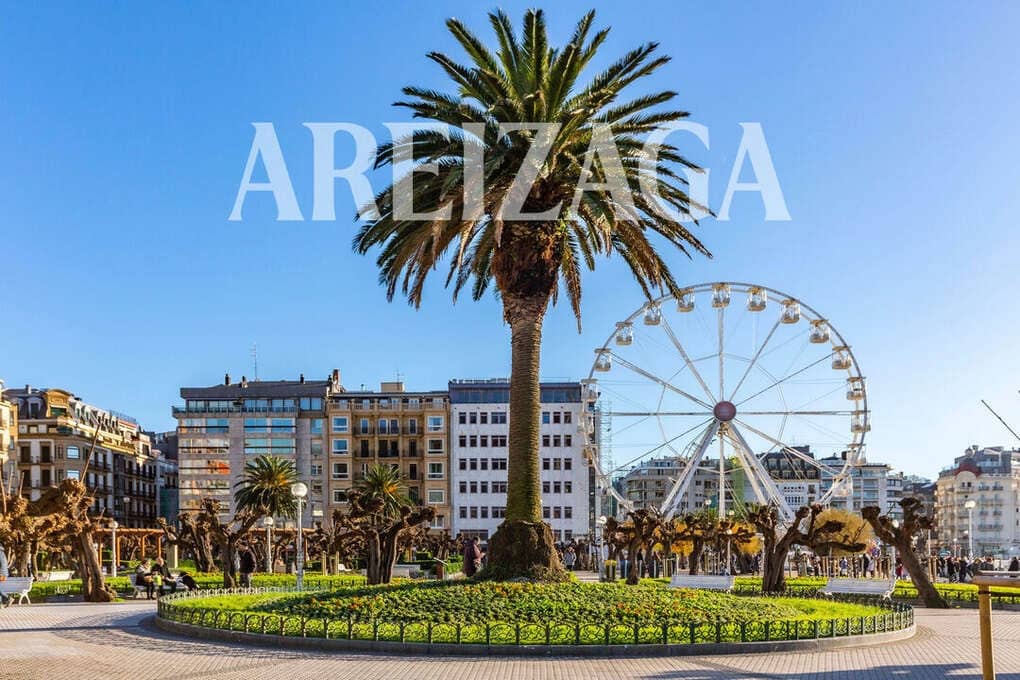 Piso de 3 habitaciones en Donostia-San Sebastián en venta - 1.295.000 € (Ref: 9914944)
