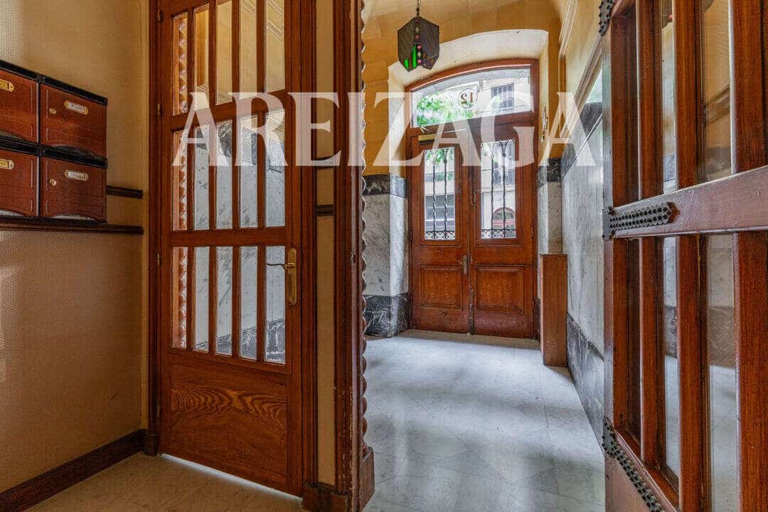 Piso de 1 habitación en Donostia-San Sebastián en venta - 550.000 € (Ref: 9914945)