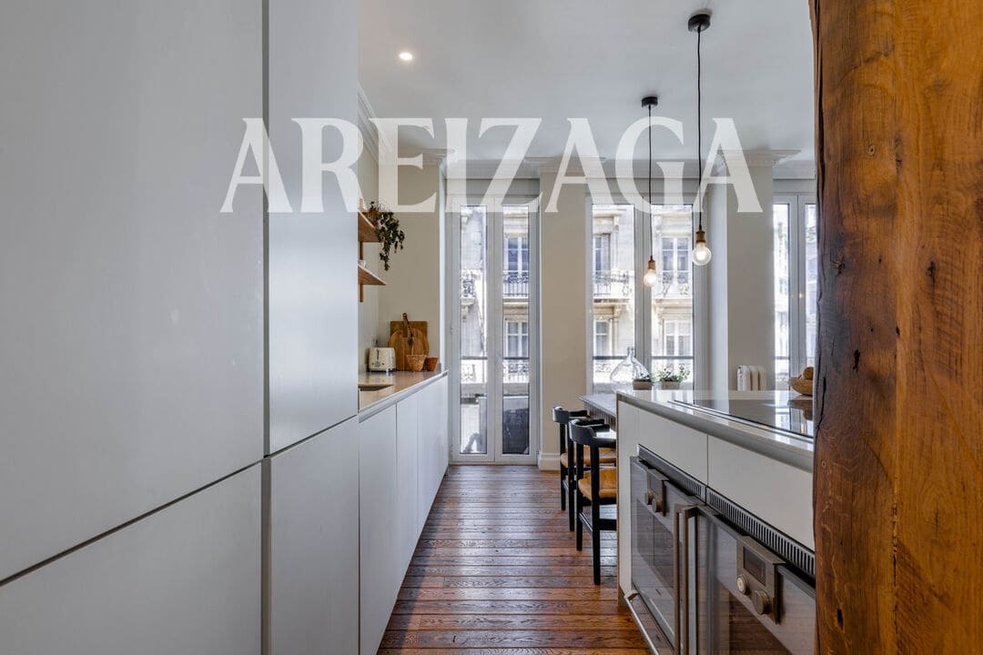 3 bedroom Flat for sale in Donostia-San Sebastian - € 940,000 (Ref: 9922999)