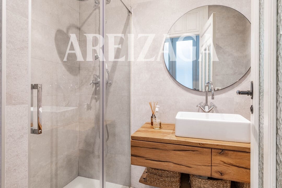 3 bedroom Flat for sale in Donostia-San Sebastian - € 940,000 (Ref: 9922999)