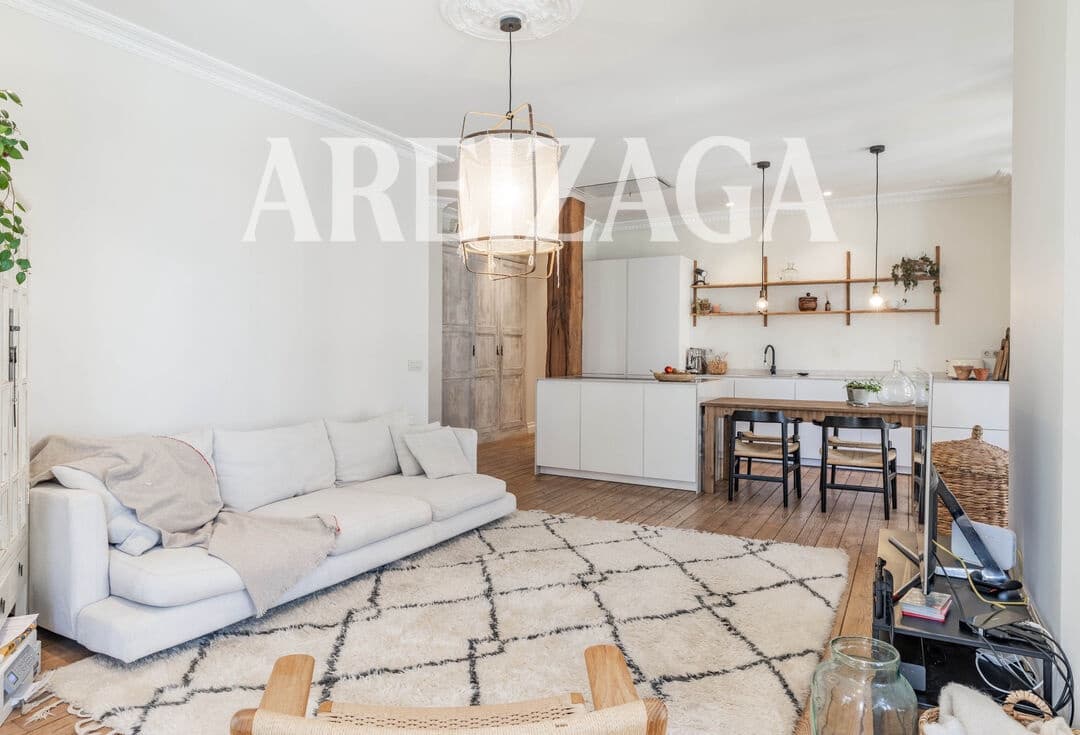 3 bedroom Flat for sale in Donostia-San Sebastian - € 940,000 (Ref: 9922999)