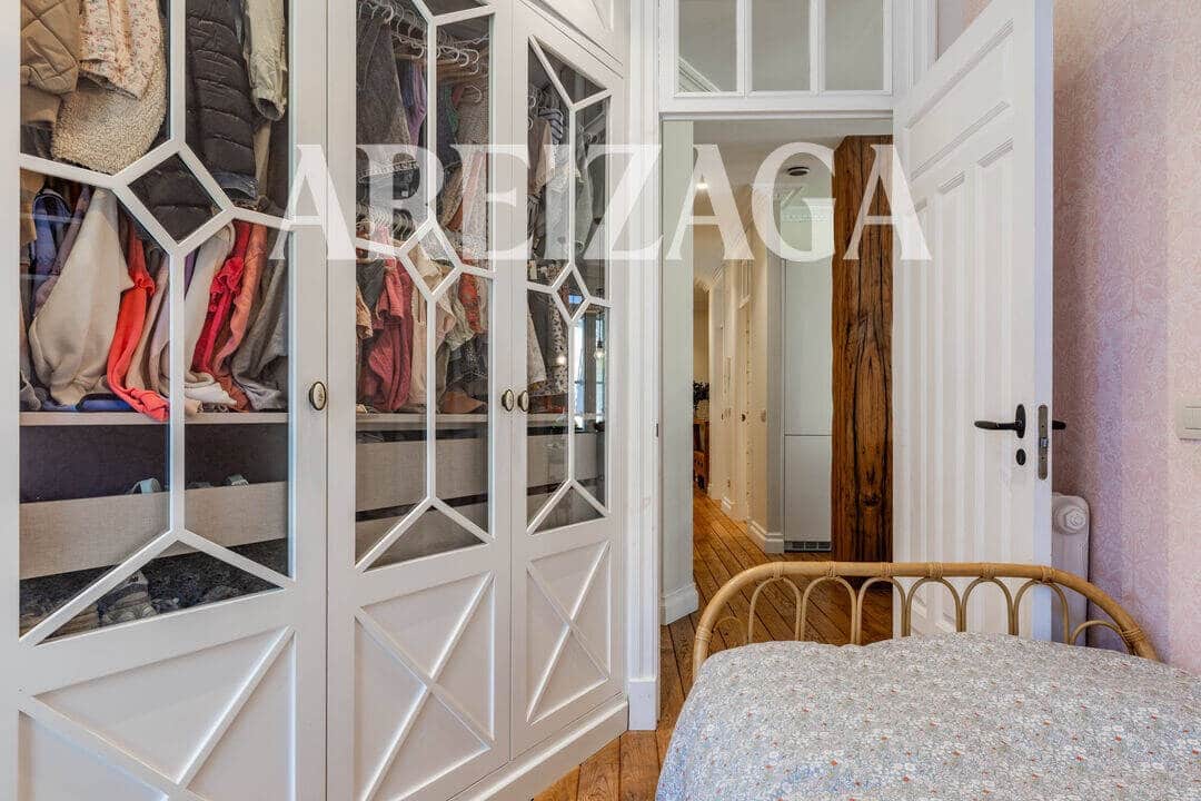 3 bedroom Flat for sale in Donostia-San Sebastian - € 940,000 (Ref: 9922999)
