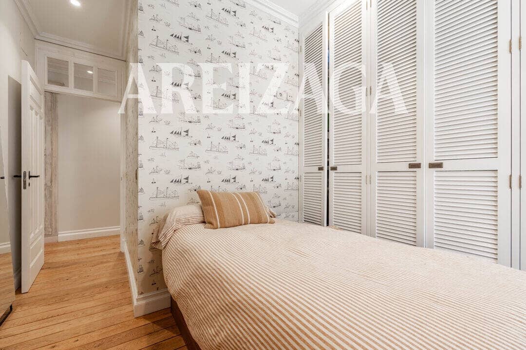 3 bedroom Flat for sale in Donostia-San Sebastian - € 940,000 (Ref: 9922999)