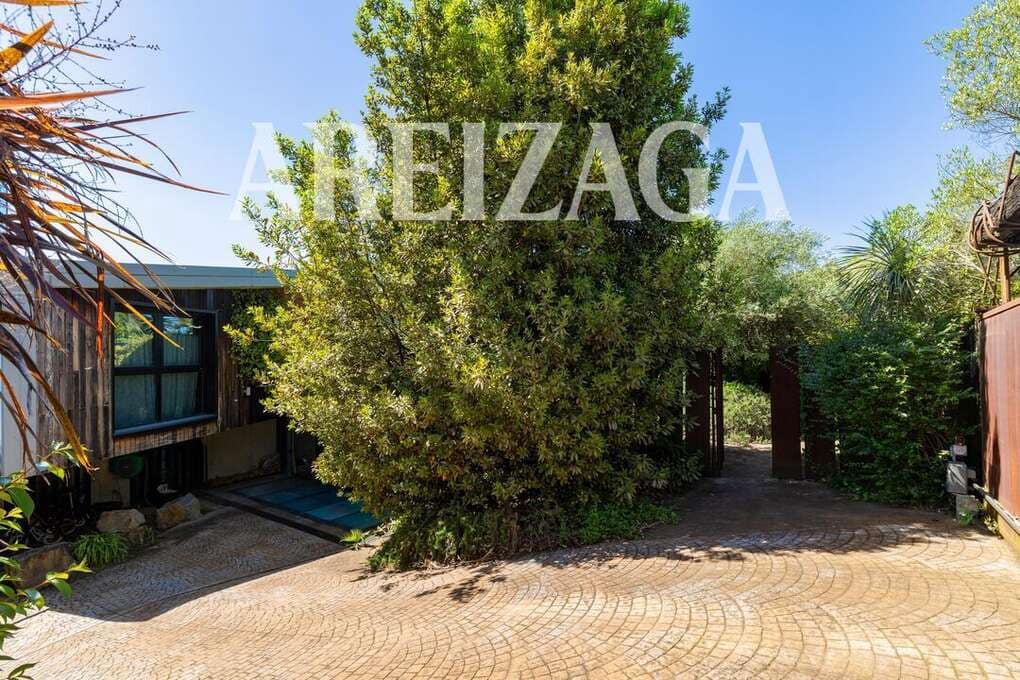 4 bedroom Townhouse for sale in Donostia-San Sebastian with pool - € 1,750,000 (Ref: 9923000)
