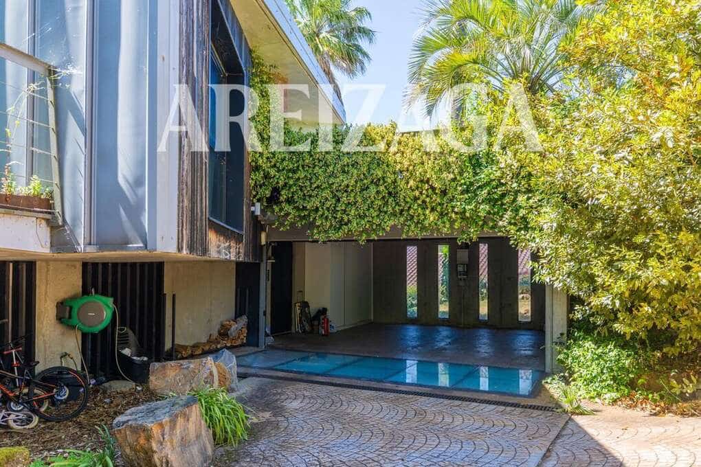 4 bedroom Townhouse for sale in Donostia-San Sebastian with pool - € 1,750,000 (Ref: 9923000)