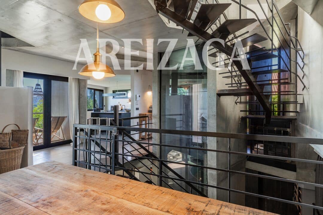 4 bedroom Townhouse for sale in Donostia-San Sebastian with pool - € 1,750,000 (Ref: 9923000)