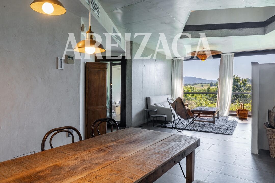 4 bedroom Townhouse for sale in Donostia-San Sebastian with pool - € 1,750,000 (Ref: 9923000)
