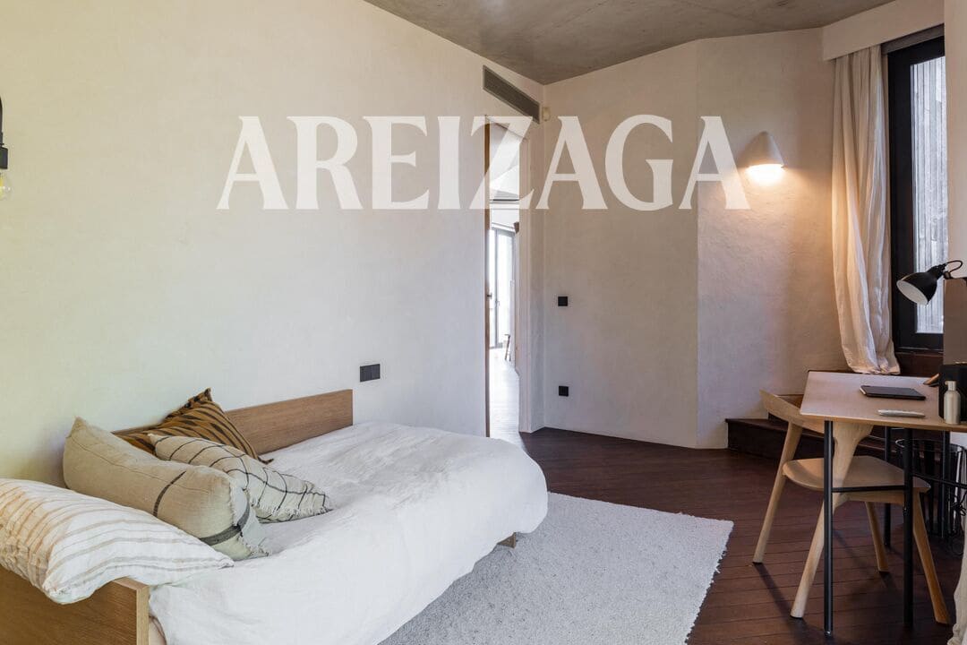 4 bedroom Townhouse for sale in Donostia-San Sebastian with pool - € 1,750,000 (Ref: 9923000)