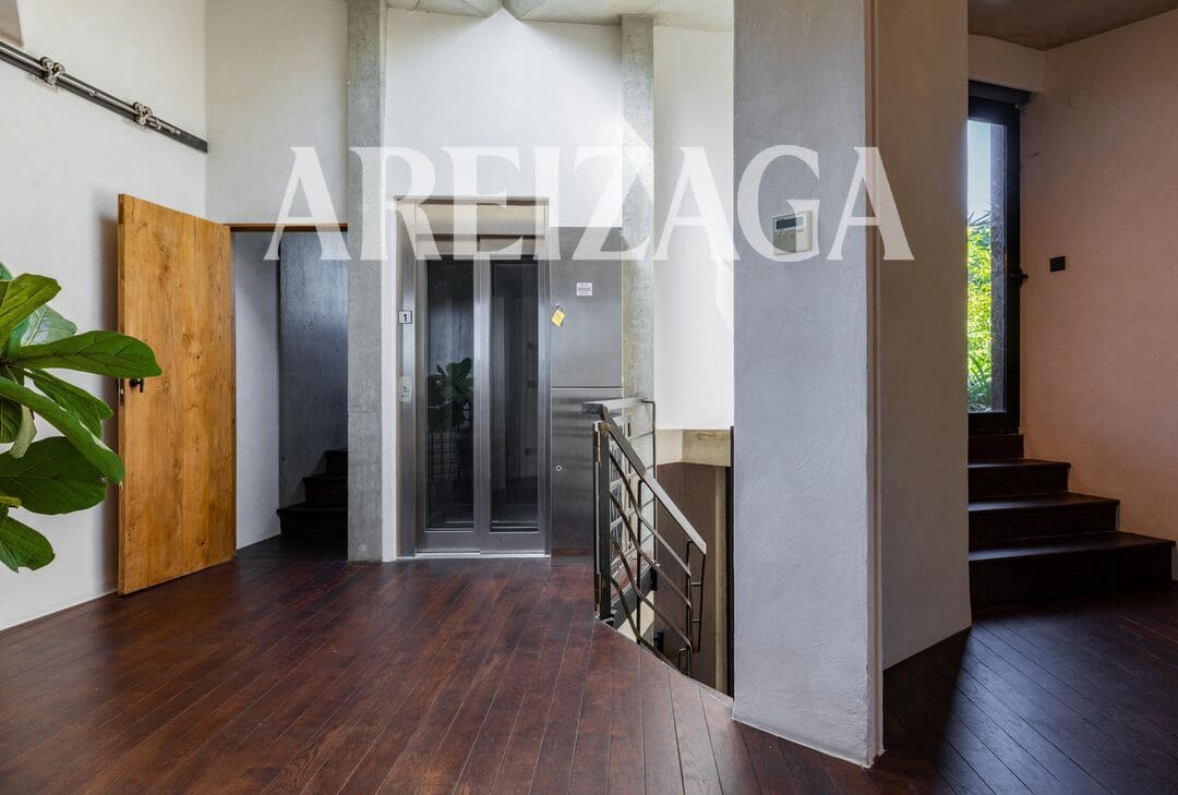 4 bedroom Townhouse for sale in Donostia-San Sebastian with pool - € 1,750,000 (Ref: 9923000)