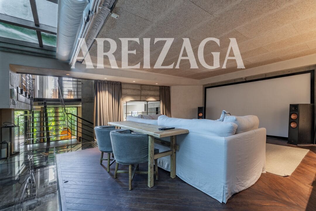 4 bedroom Townhouse for sale in Donostia-San Sebastian with pool - € 1,750,000 (Ref: 9923000)
