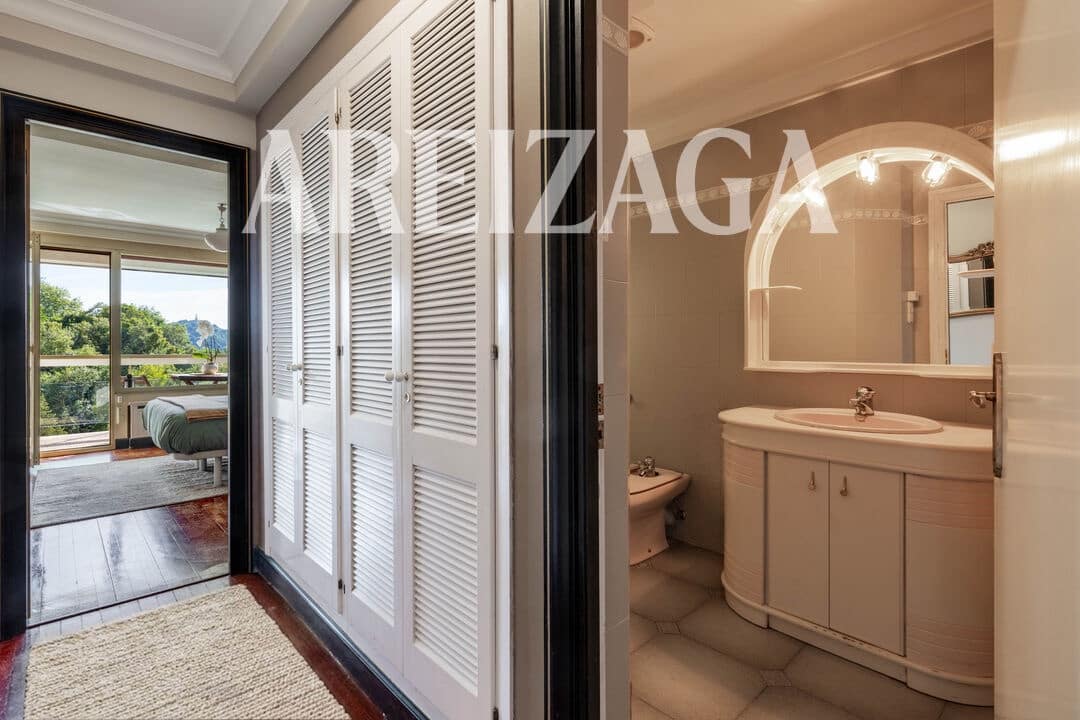 1 bedroom Flat for sale in Donostia-San Sebastian with pool - € 870,000 (Ref: 9926554)