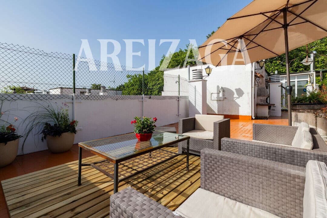 1 bedroom Flat for sale in Donostia-San Sebastian with pool - € 870,000 (Ref: 9926554)