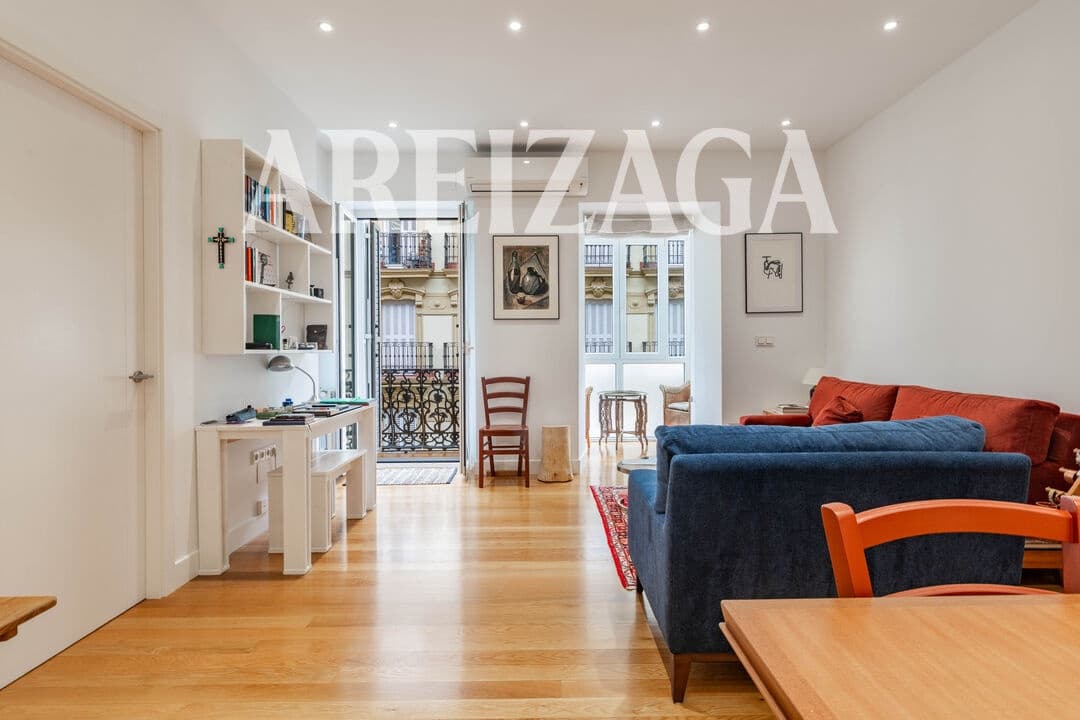 2 soverom Leilighet til salgs i Donostia-San Sebastian - € 650 000 (Ref: 9932361)