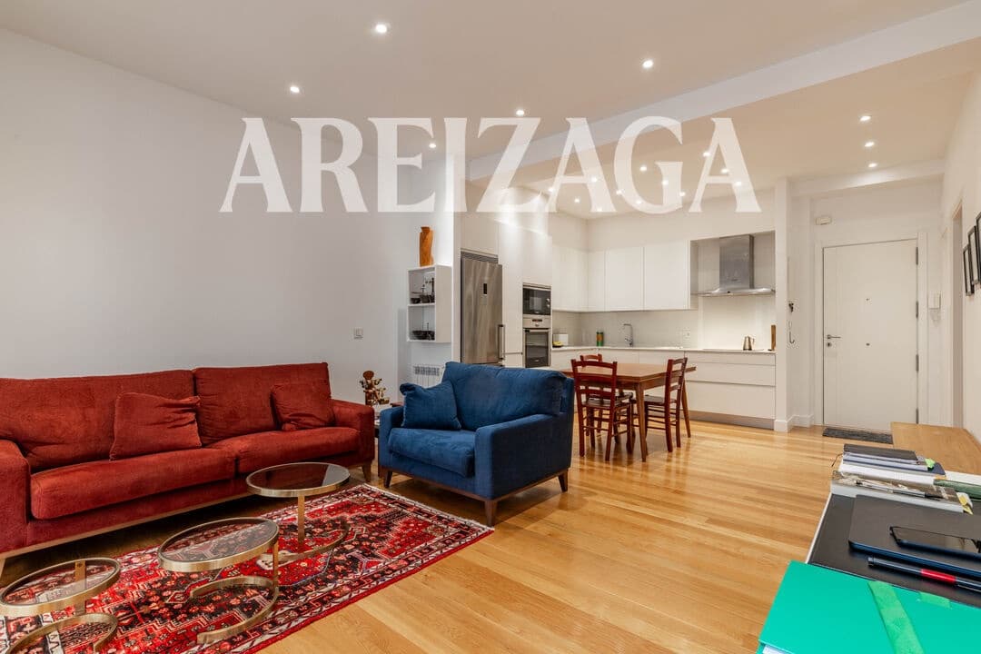 2 soverom Leilighet til salgs i Donostia-San Sebastian - € 650 000 (Ref: 9932361)