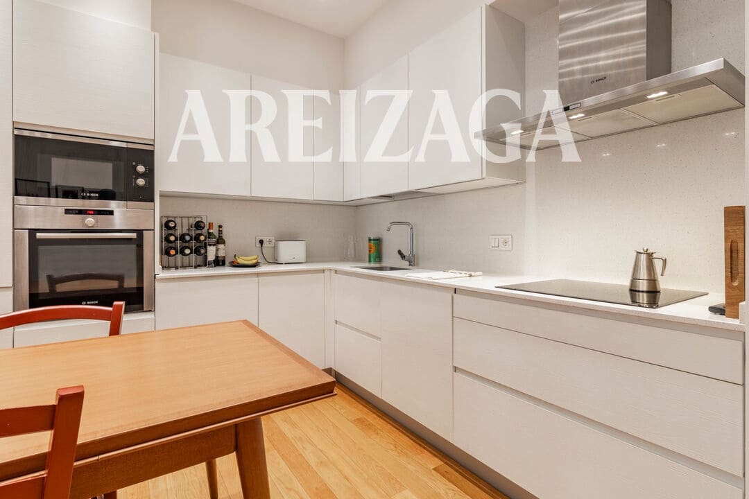 2 soverom Leilighet til salgs i Donostia-San Sebastian - € 650 000 (Ref: 9932361)