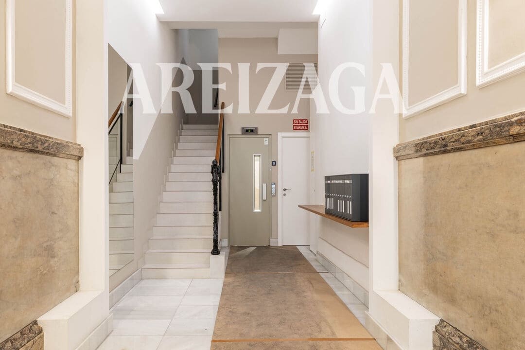 2 soverom Leilighet til salgs i Donostia-San Sebastian - € 650 000 (Ref: 9932361)