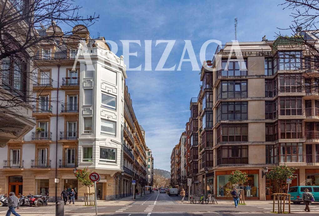 2 soverom Leilighet til salgs i Donostia-San Sebastian - € 650 000 (Ref: 9932361)
