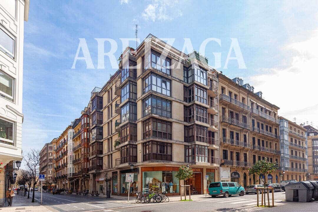 2 soverom Leilighet til salgs i Donostia-San Sebastian - € 650 000 (Ref: 9932361)