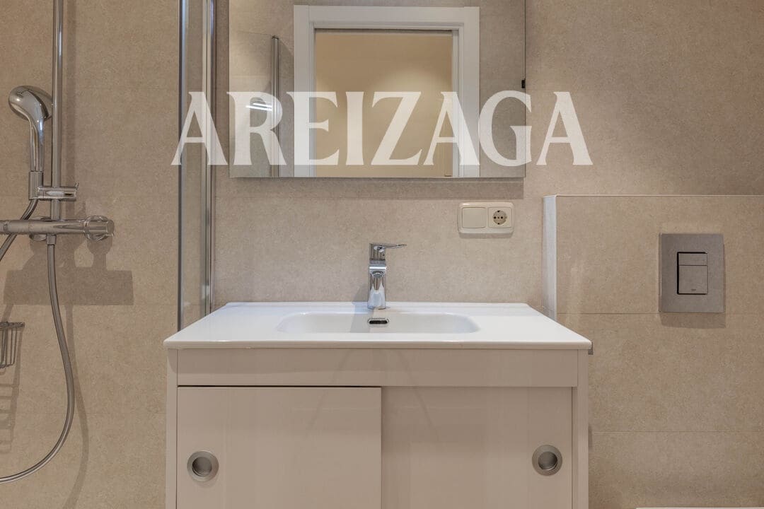 2 soveværelse Lejlighed til salg i Donostia-San Sebastian - € 1.065.000 (Ref: 9934490)