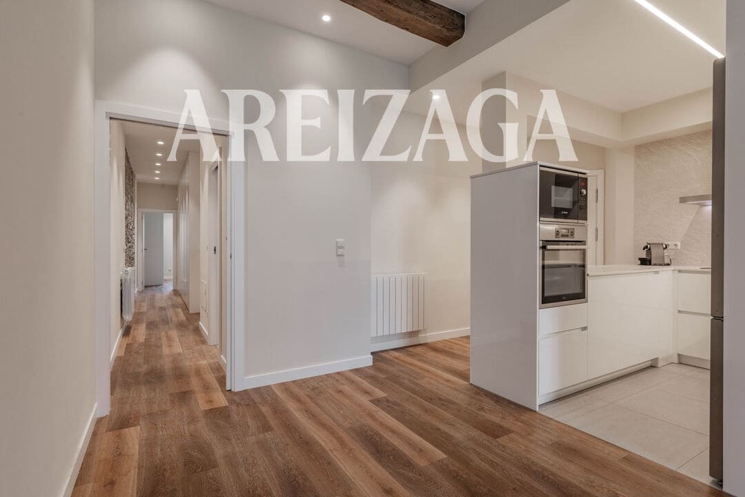 2 soveværelse Lejlighed til salg i Donostia-San Sebastian - € 1.065.000 (Ref: 9934490)