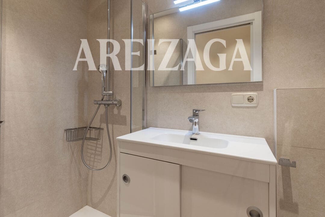 2 soveværelse Lejlighed til salg i Donostia-San Sebastian - € 1.065.000 (Ref: 9934490)