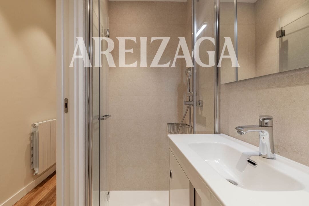 2 soveværelse Lejlighed til salg i Donostia-San Sebastian - € 1.065.000 (Ref: 9934490)