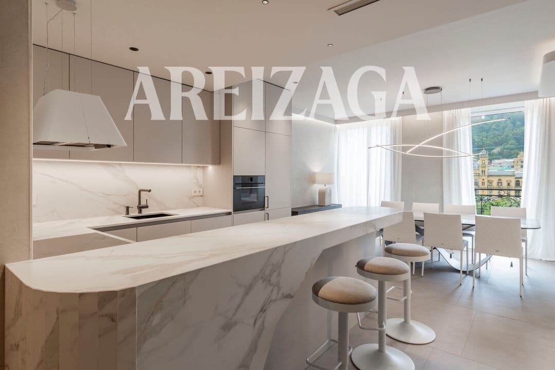 4 soverom Leilighet til salgs i Donostia-San Sebastian - € 2 750 000 (Ref: 9939197)