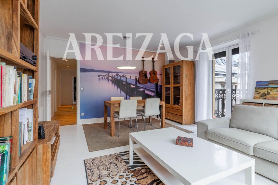 3 slaapkamer Flat te koop in Donostia-San Sebastian - € 760.000 (Ref: 9939198)